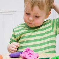 Чем полезны игры с пластилином?